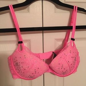Victoria’s Secret Pink bra - 32C